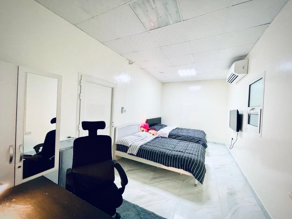 Private 2Bedroom Villa With T&B And Kitchenette Near Abu Dhabi International Airport ภายนอก รูปภาพ