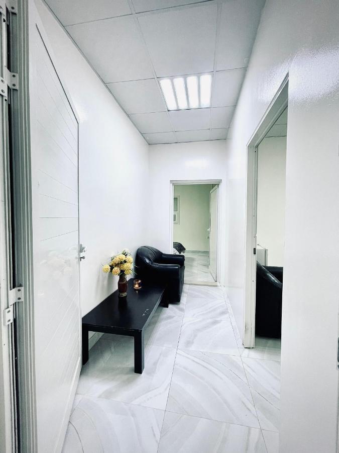 Private 2Bedroom Villa With T&B And Kitchenette Near Abu Dhabi International Airport ภายนอก รูปภาพ