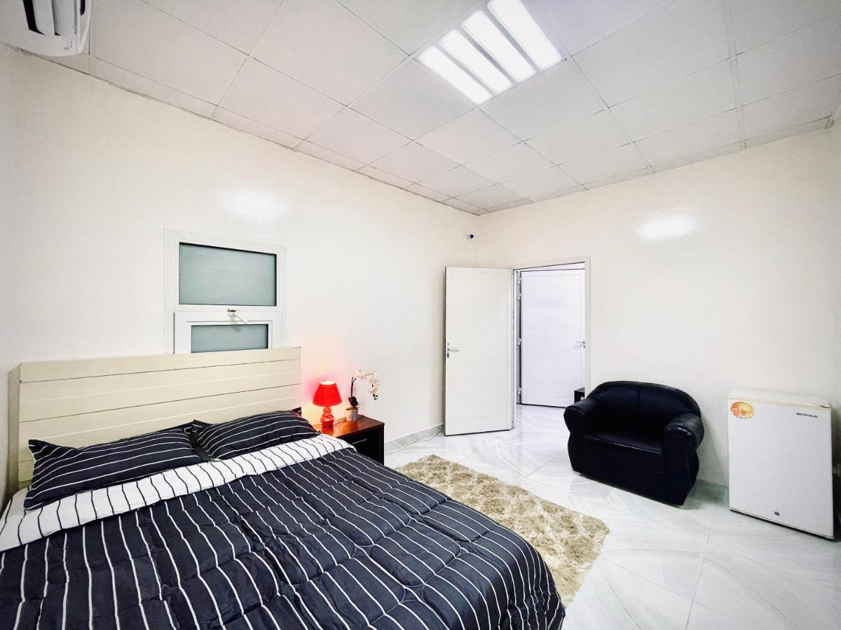 Private 2Bedroom Villa With T&B And Kitchenette Near Abu Dhabi International Airport ภายนอก รูปภาพ